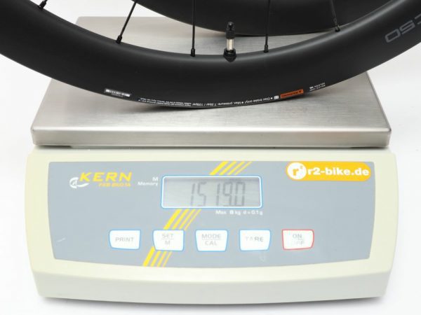 shimano-dura-ace-wheelset-28-wh-r9270-c50-center-lock-tubeless-thru-axle_9